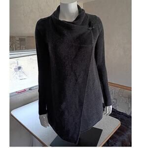 Tahari Charcoal Gray Merino Wool Blend Draped Funnel Neck Sweater S Minimalist